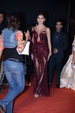 Urvashi came and went back on the red carpet to adjust her falling dress twice at Star Screen Awards 2016